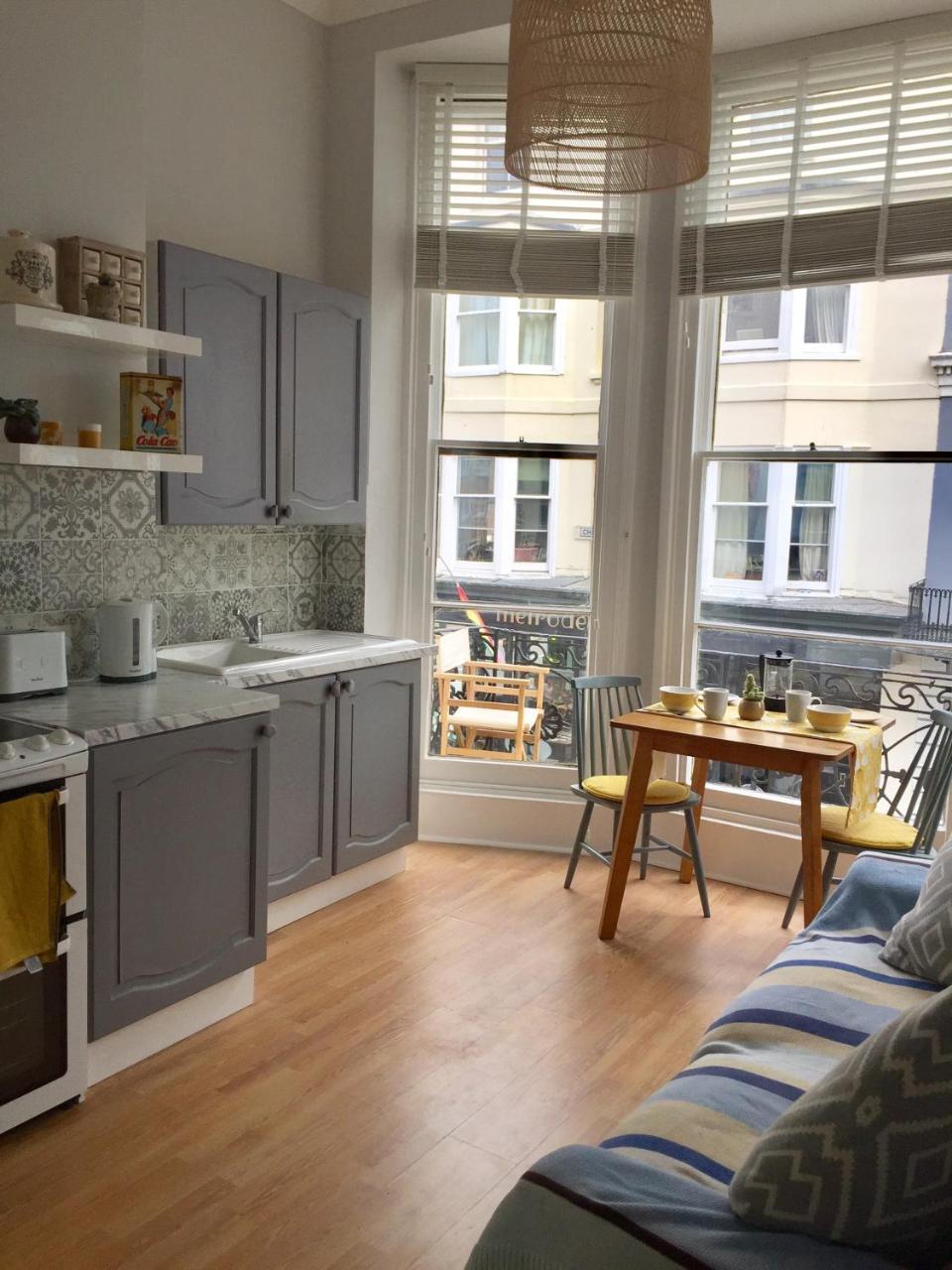 Striking Seaside One Bed Balcony Flat In Brightonアパートメント エクステリア 写真